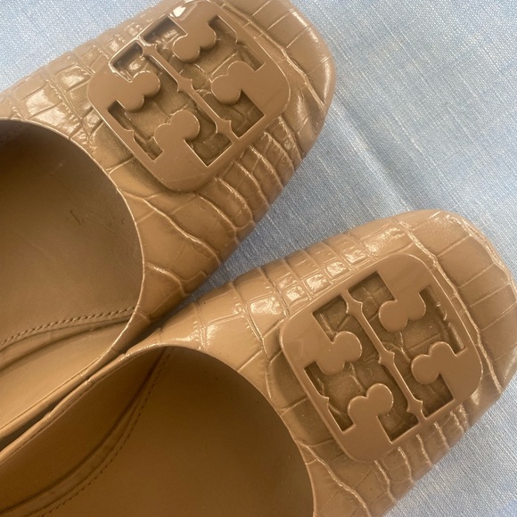 Tory Burch Georgia Embossed Croc Leather gently loved - Picture 2 of 4